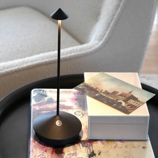 Wiederaufladbare kabellose LED-Lampe – Wasserdicht & Dimmbar