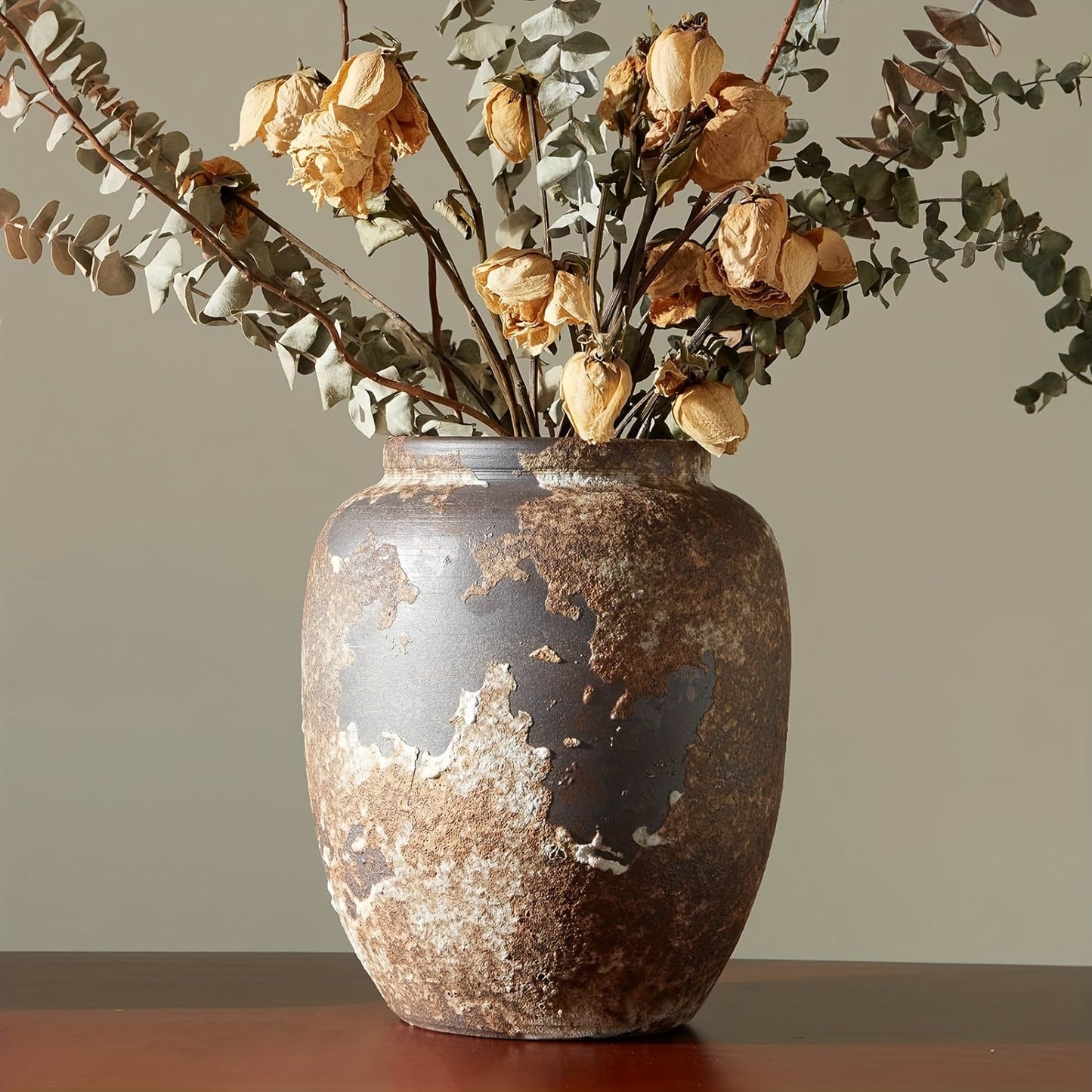 Rustikale Keramikvase – Für Eine Zeitlose Atmosphäre in deinem Zuhause