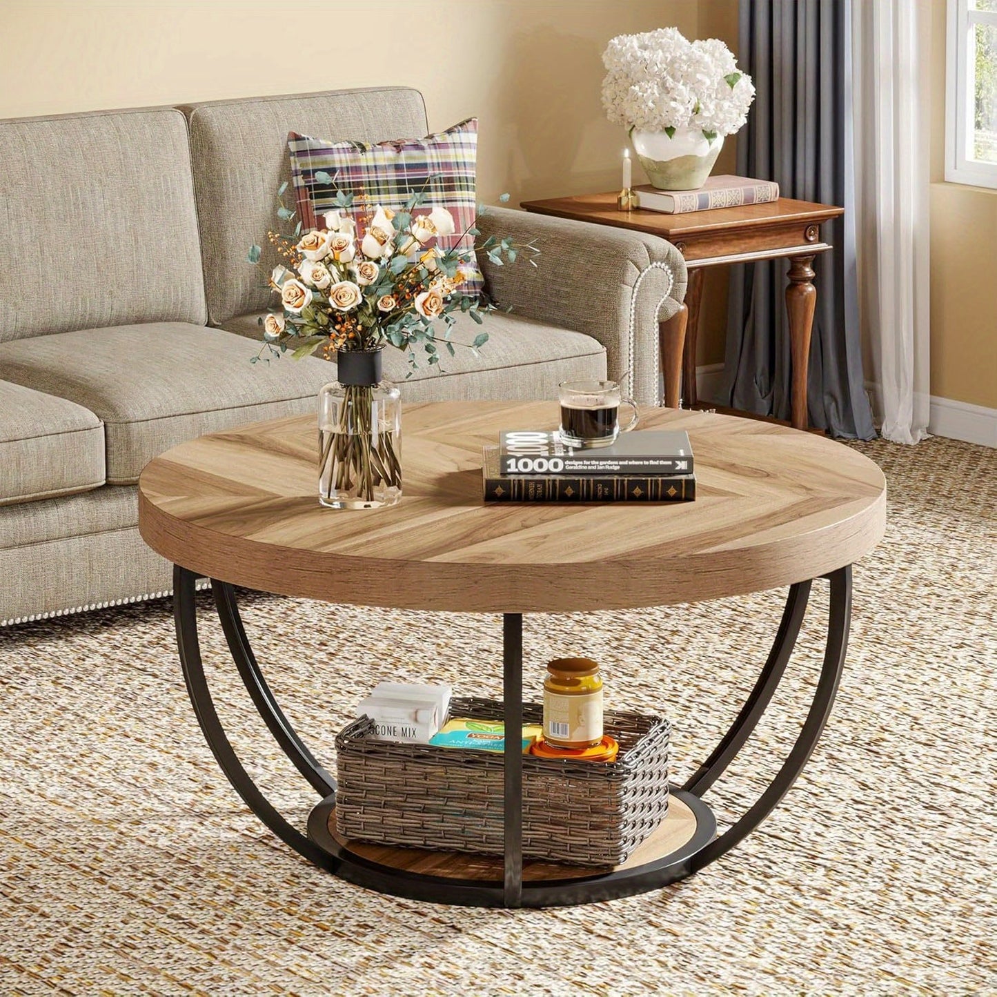 Runde Couchtisch mit Doppelspeicher – Funktional und Elegant