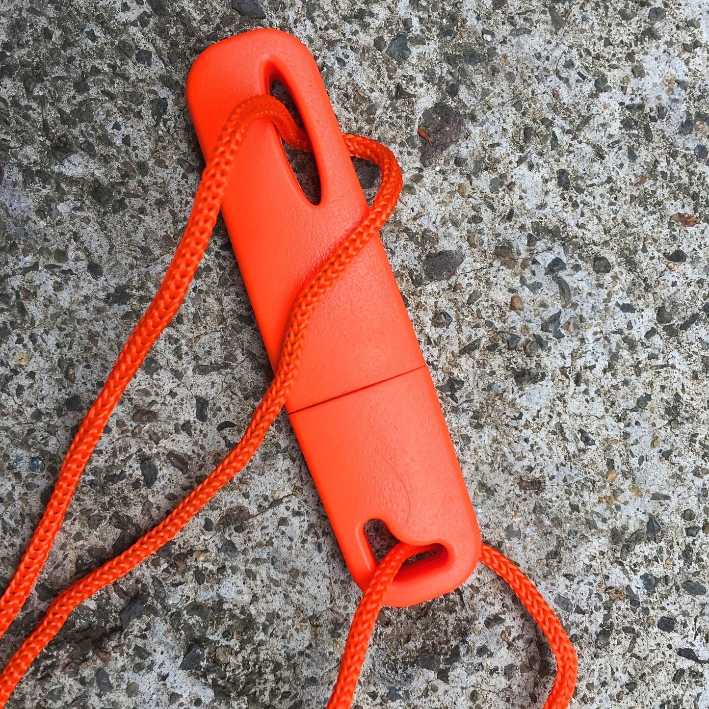 Survivor Flint – Langlebiger Magnesium Feuerstarter für Abenteurer