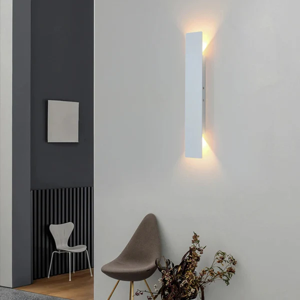 AquaLine LED Außenwandlampe – Schlichtes Design mit Wetterfestem Gehäuse