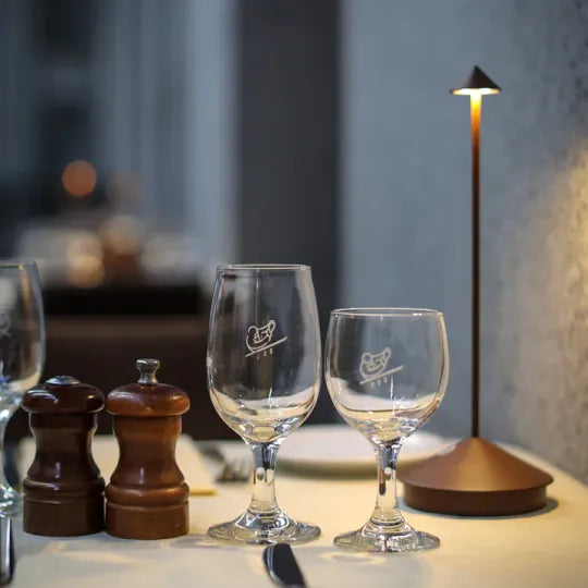 Wiederaufladbare kabellose LED-Lampe – Wasserdicht & Dimmbar
