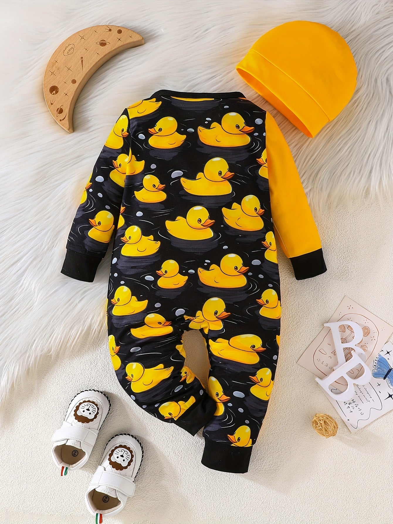 Fröhlicher Enten-Overall – Für bequeme Spielmomente