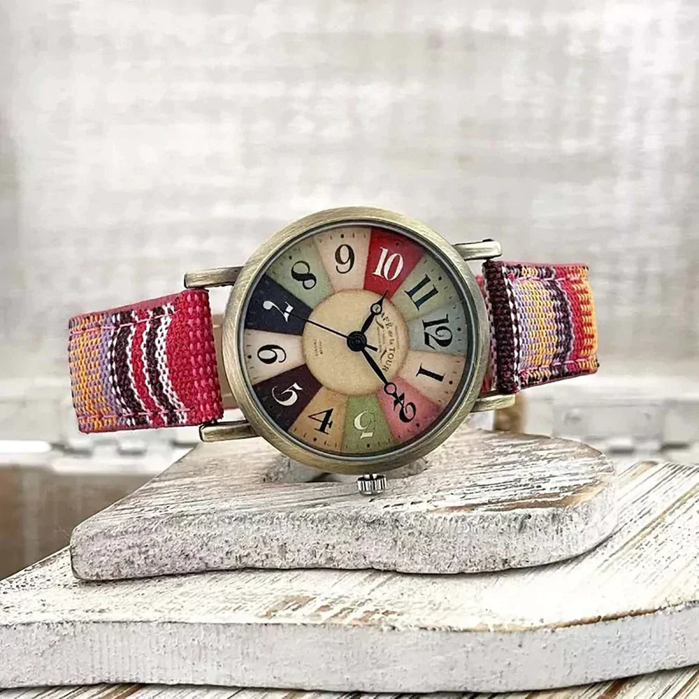 Luna Retro Uhr – Für einen Buntes und Verspieltes Styling