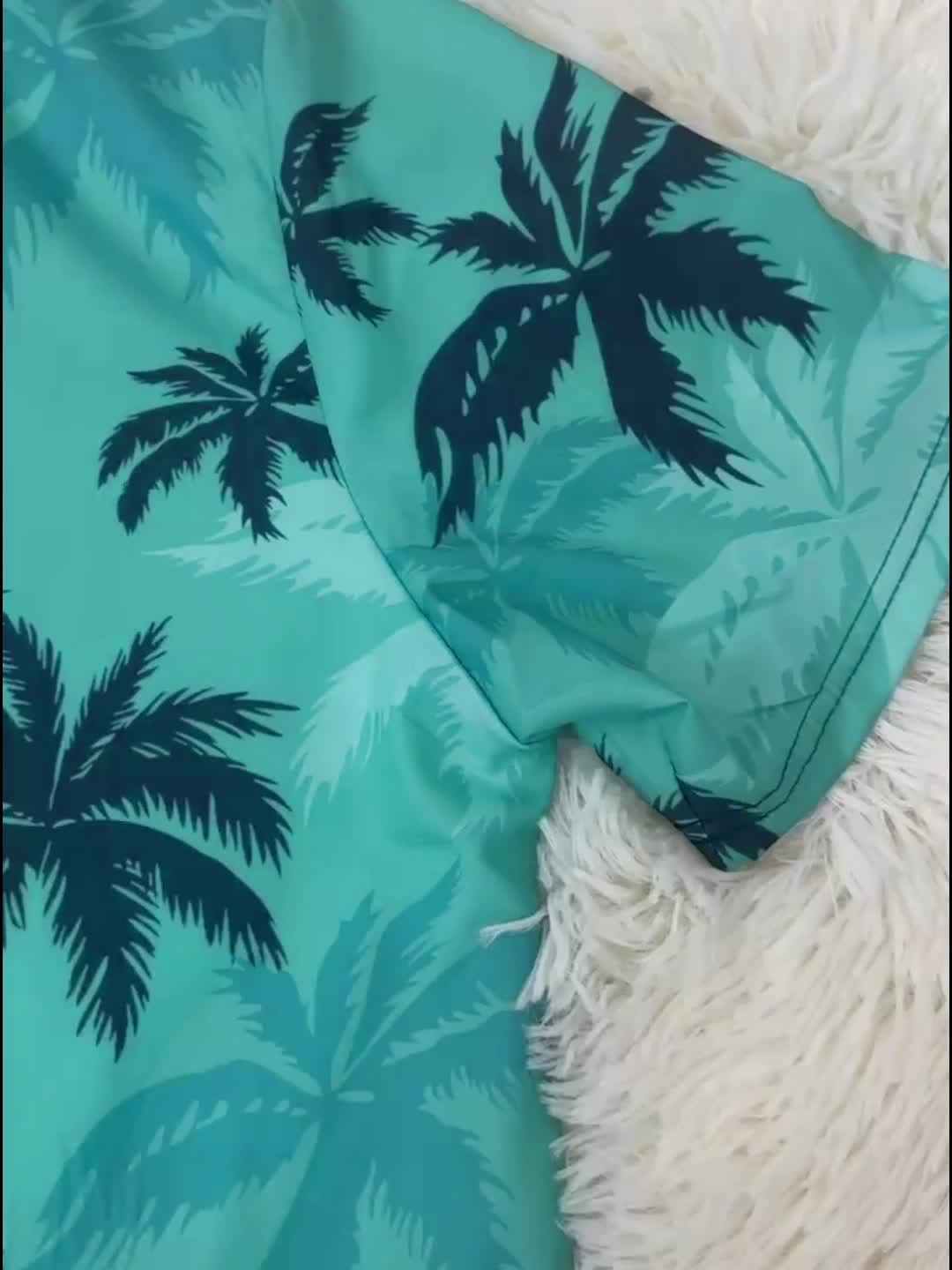 Herren Hemd mit Palmenprint – Lässiger & Atmungsaktiver Sommerstil