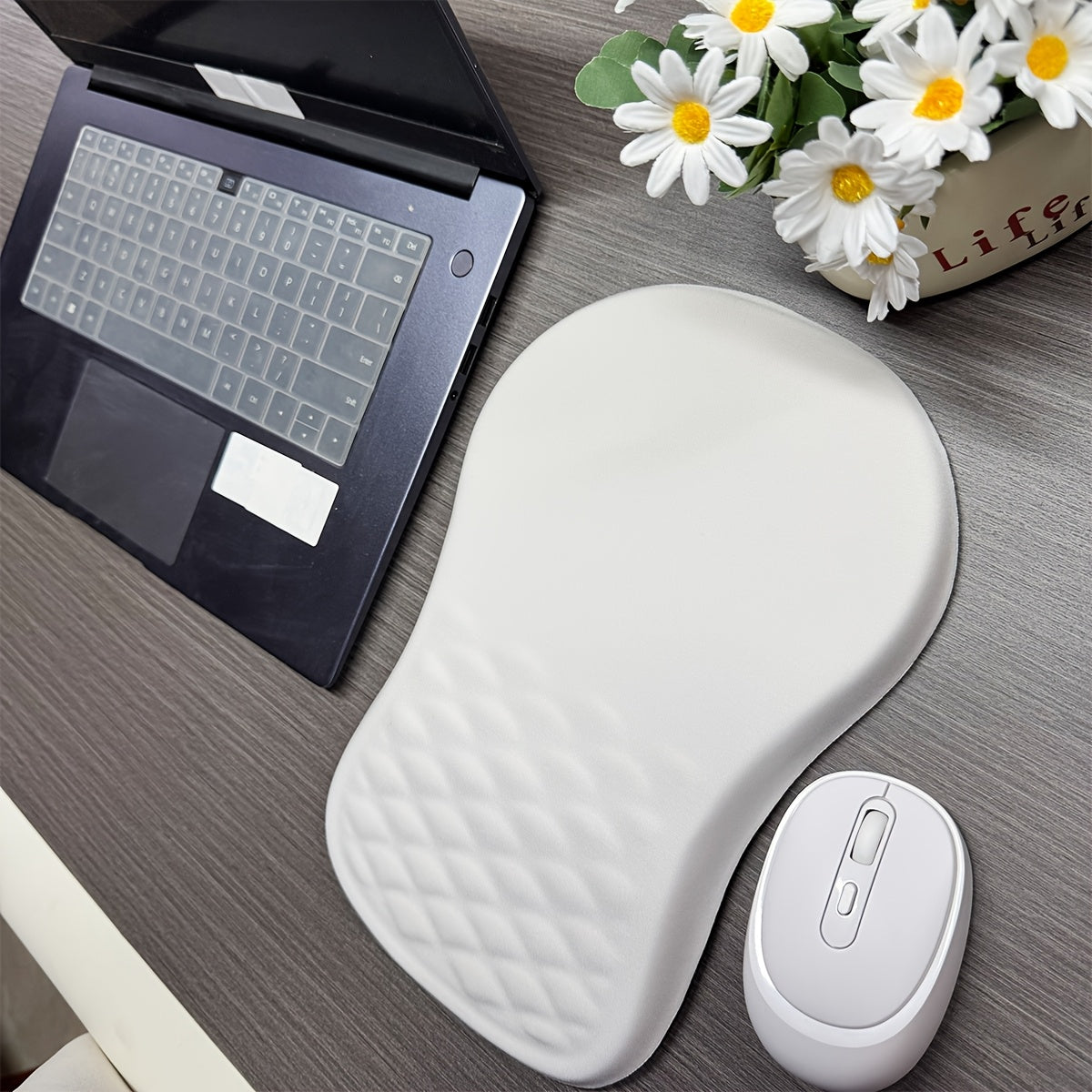 ComfortGrip Ergonomische Mauspad – Unterstützung und Grip für jeden Arbeitstag