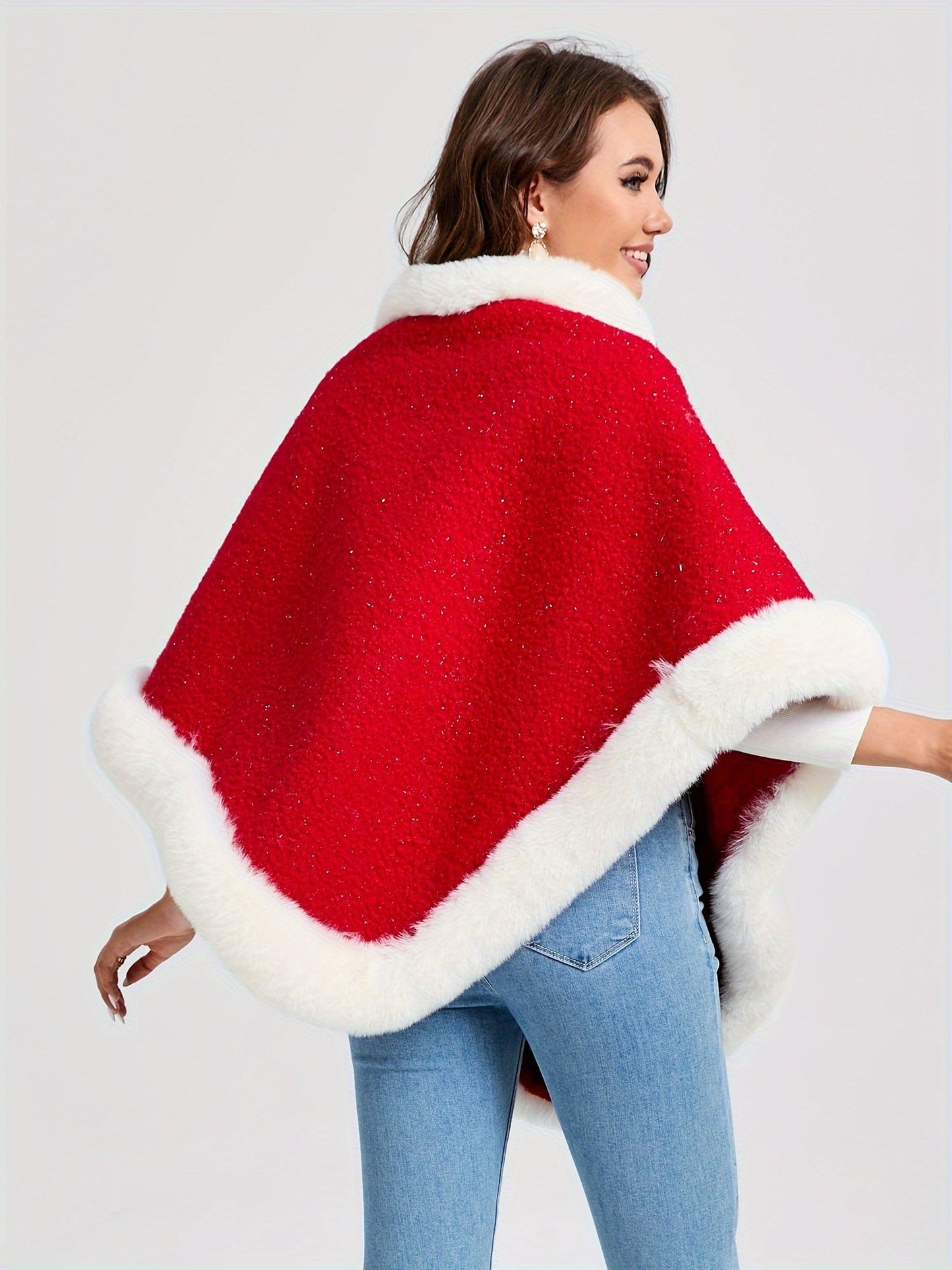 Liselotte Fluffy Poncho – Wärme und Komfort für die Kalten Tage