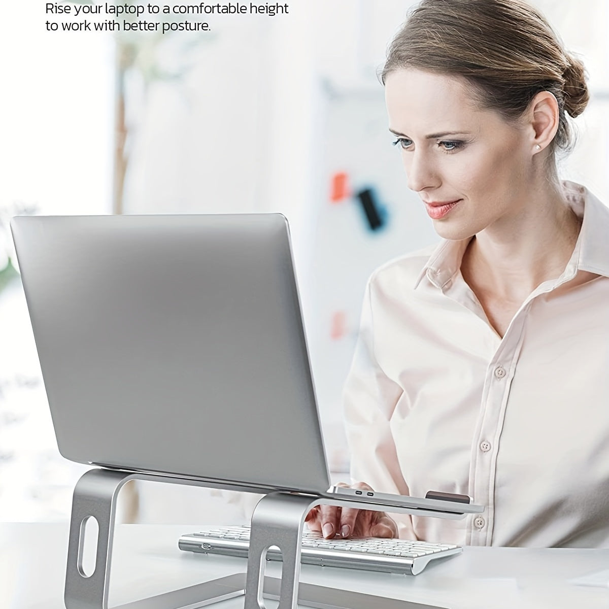 ErgoLift Laptopständer – Erhöhtes Arbeiten mit Stil und Stabilität
