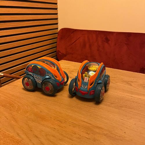 Turbo Twirl Autos - Buntes Spielvergnügen für Kinder