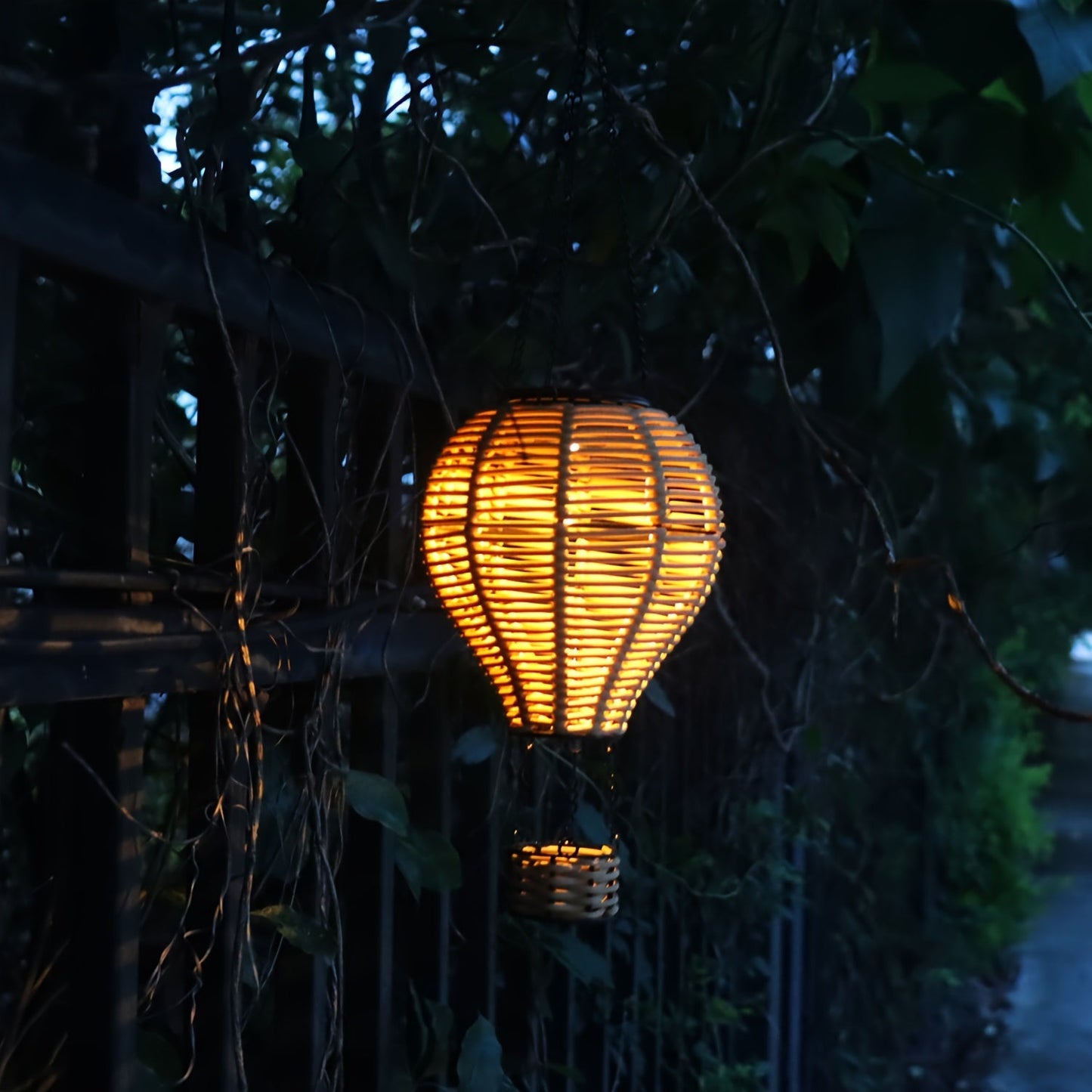Luftballon Gartenlampe – Für Magische Abende in deinem Garten