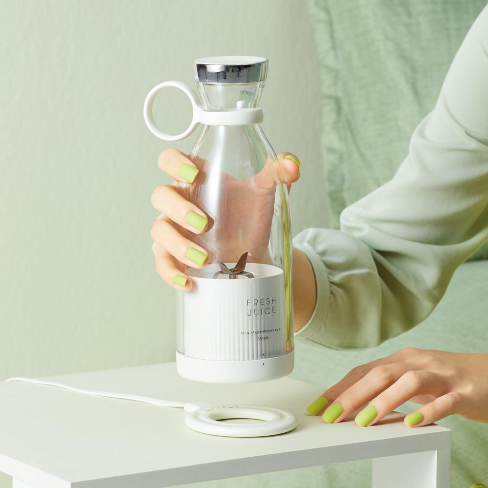 SmoothieGo – Kompakter und Tragbarer Smoothie-Mixer