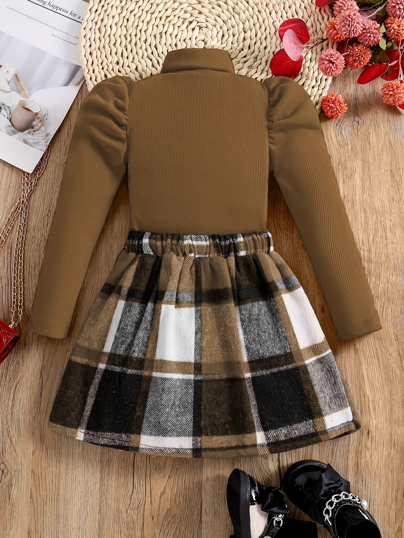 Elegantes Turtleneck Outfit für Kinder - Karorock und Pullover Set