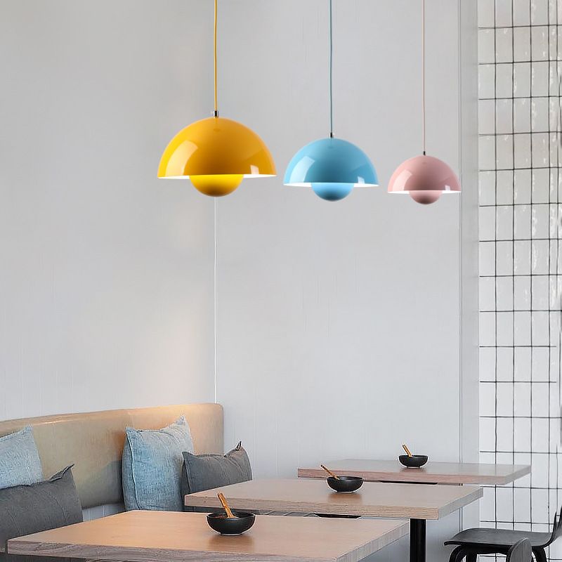 Nordic Bloom Hängeleuchte – Farbenfrohes Design und Warme Atmosphäre