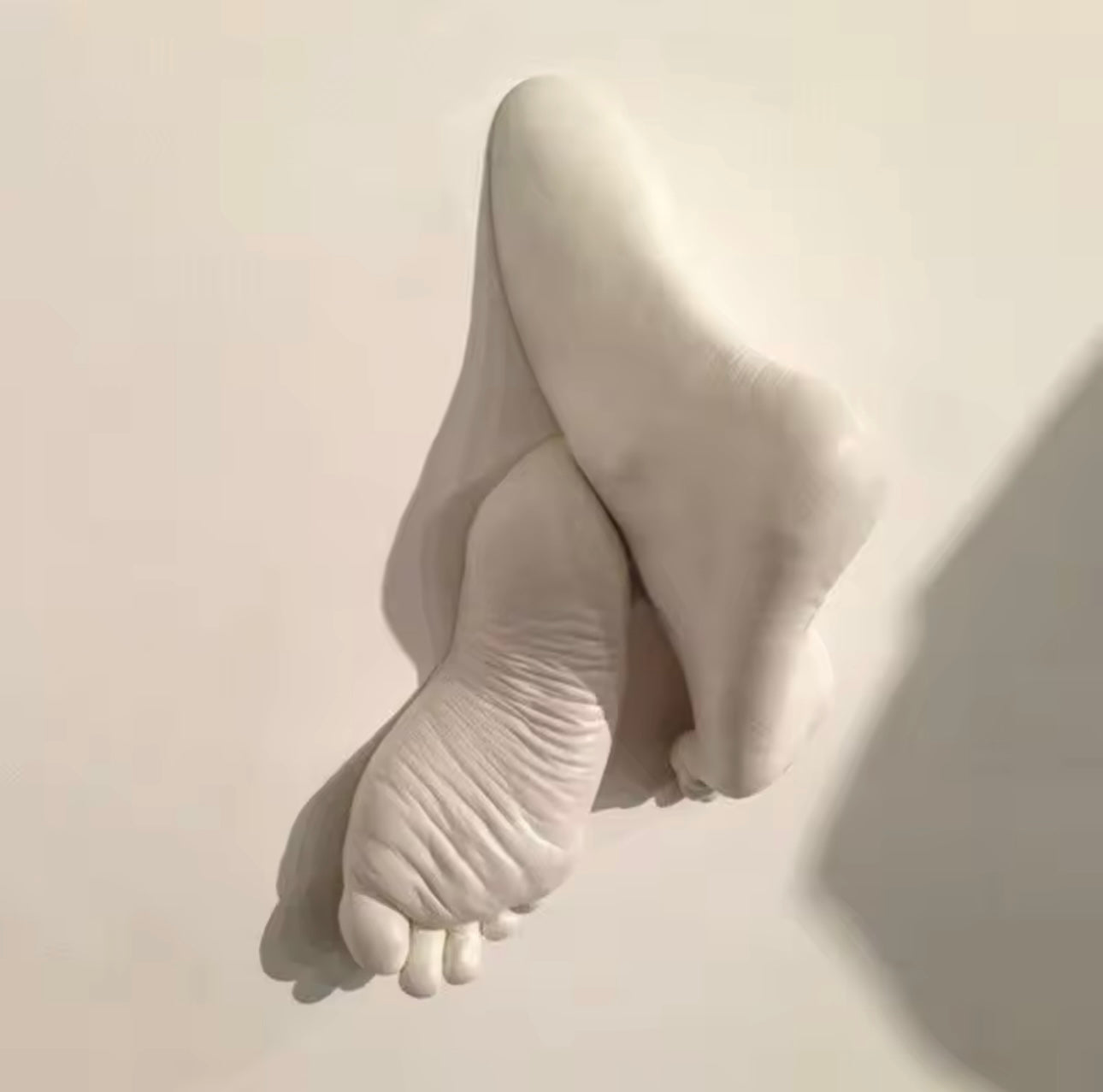 Elegante Flügelkunst – Freiheit und Schönheit