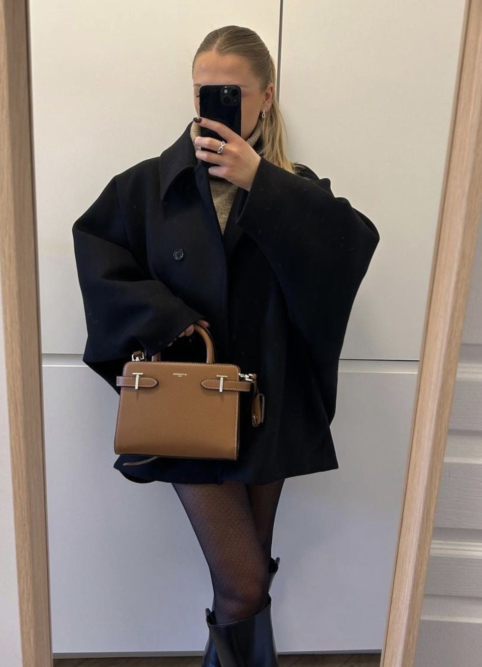 Moderne ChicJacke - Elegante Oversized Jacke für stilvolle Tage
