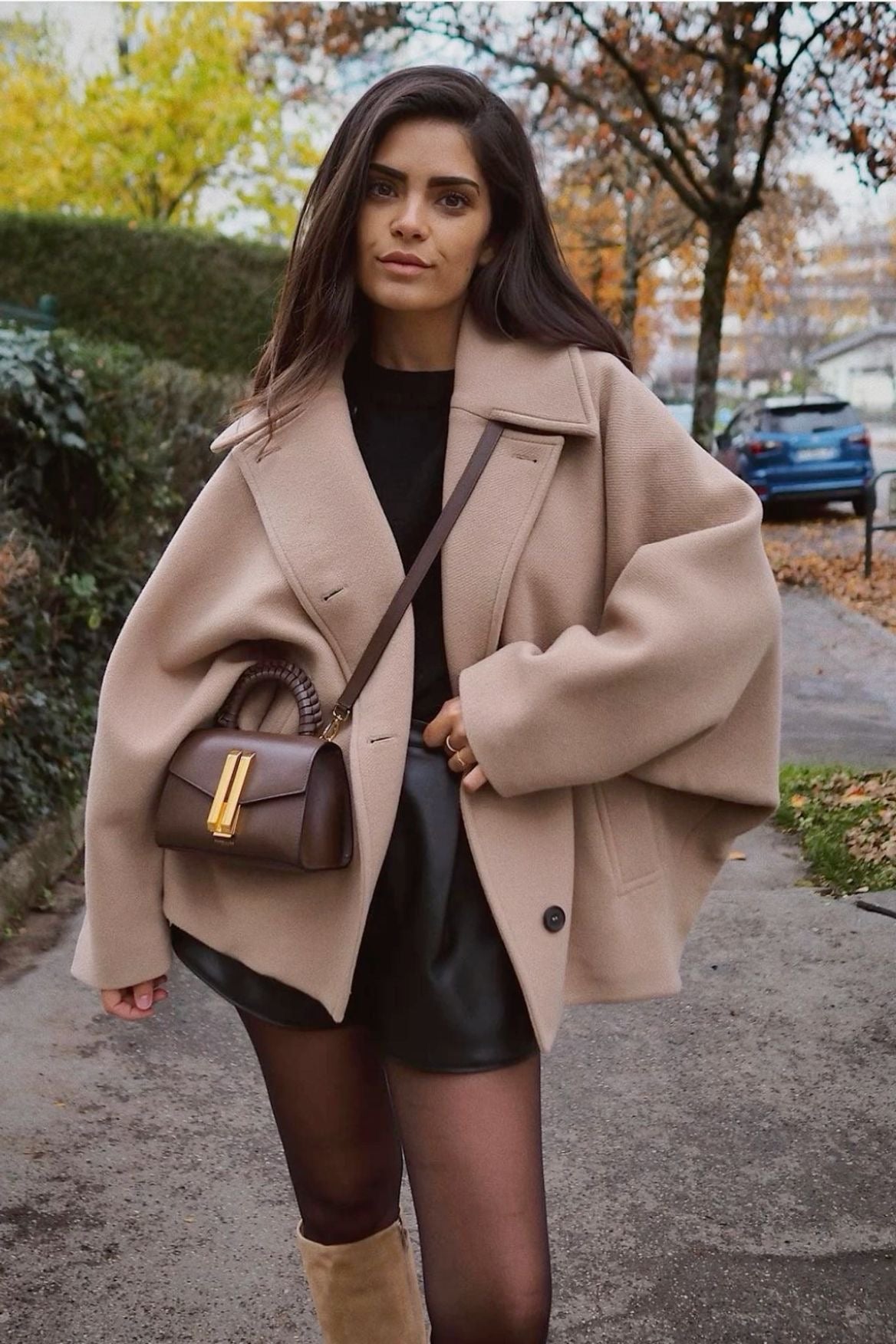 Moderne ChicJacke - Elegante Oversized Jacke für stilvolle Tage