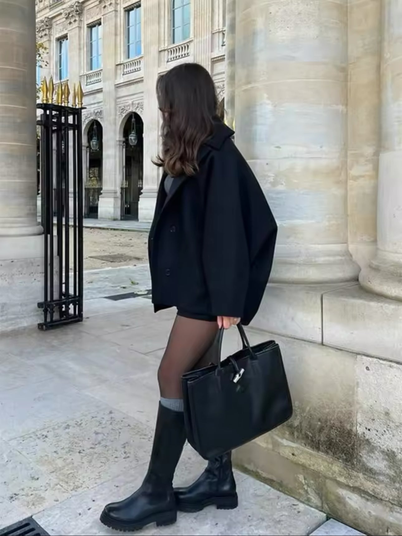 Moderne ChicJacke - Elegante Oversized Jacke für stilvolle Tage
