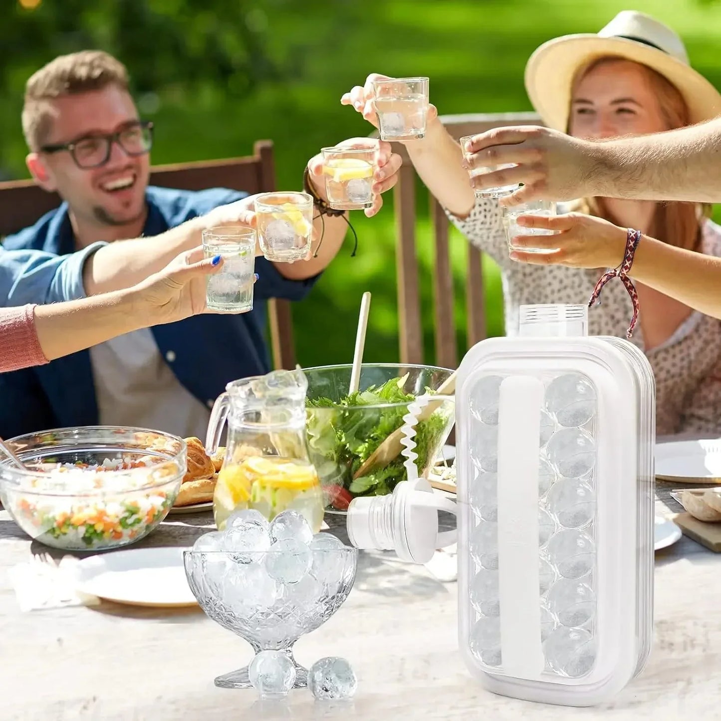 Eisball-Maker Kanne - Praktisch und innovativ