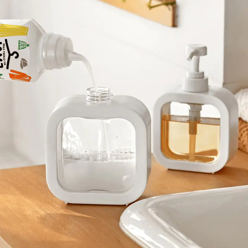 PureClean Seifenspender – Modernes Design, Hygienisch und Funktional