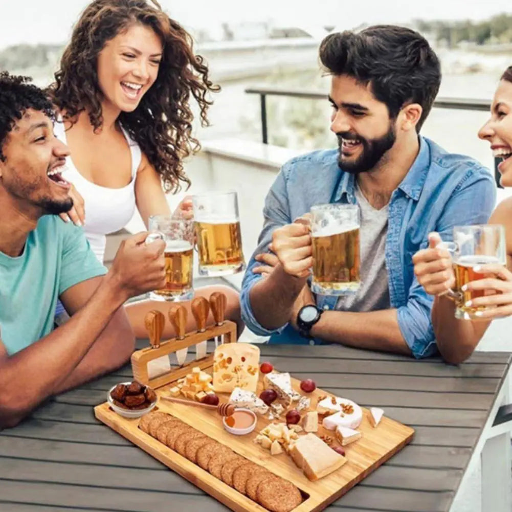 BambooServe Käsebrett Set – Stilvoll und Funktional Genießen