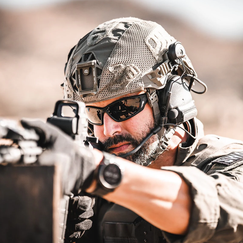 Sportliche Sonnenbrille mit Polarisierenden Gläsern – UV400 Schutz für Aktivitäten im Freien