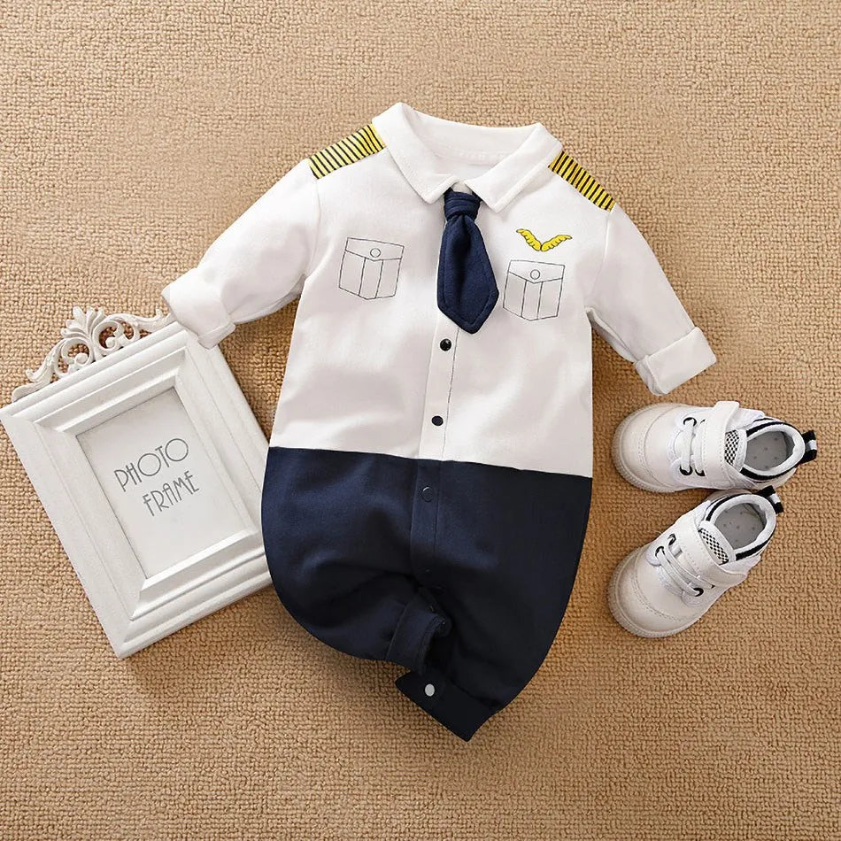 Chic Baby Smoking-Outfit – Perfekt für Partys