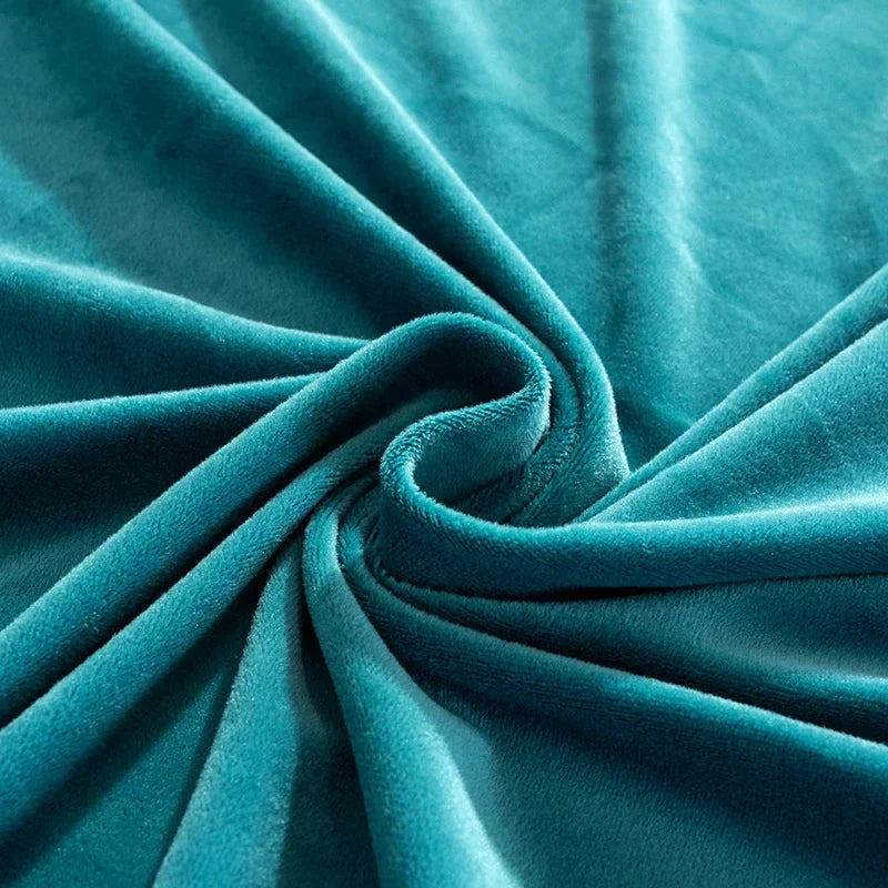 Velura Sofaüberzug – Luxuriöses Samt für Stil und Schutz