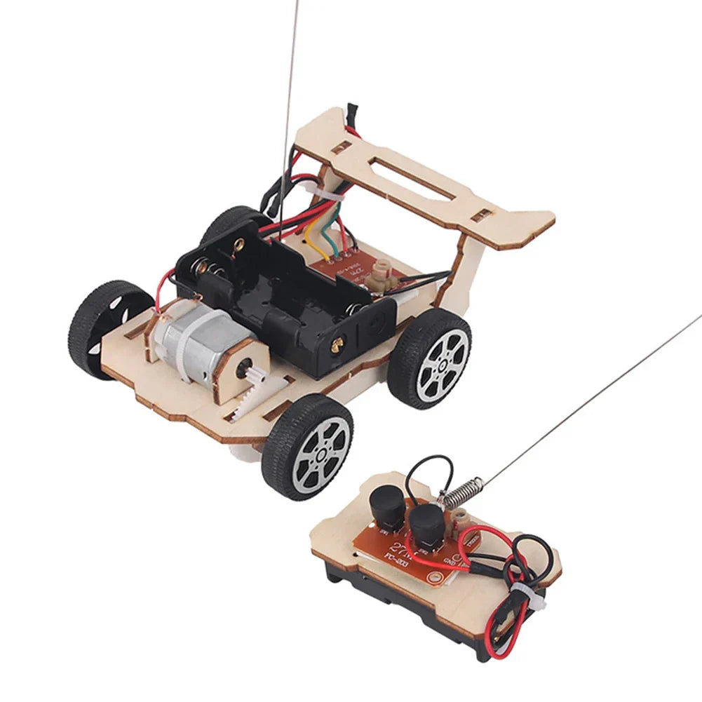 Bildungs Holz DIY Boot – Baue dein eigenes elektrisches Spielboot