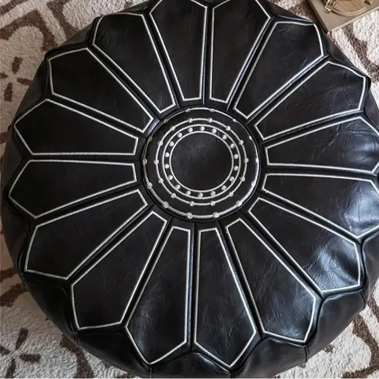 Luxe Leder Pouf – Komfort und Design