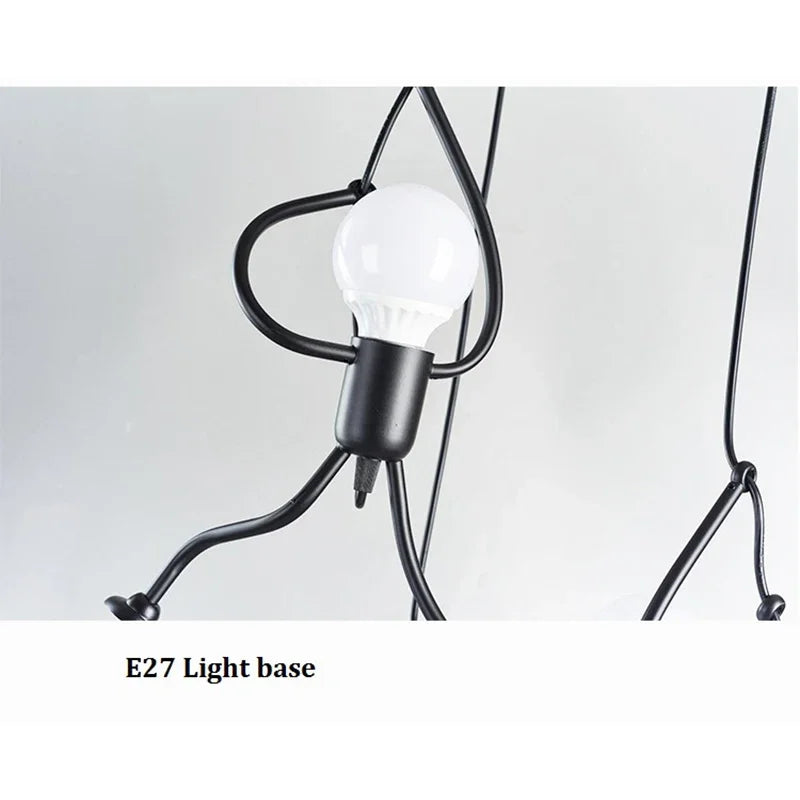 LustraFigur - Kreative Pendelleuchte in Form einer verspielten Figur