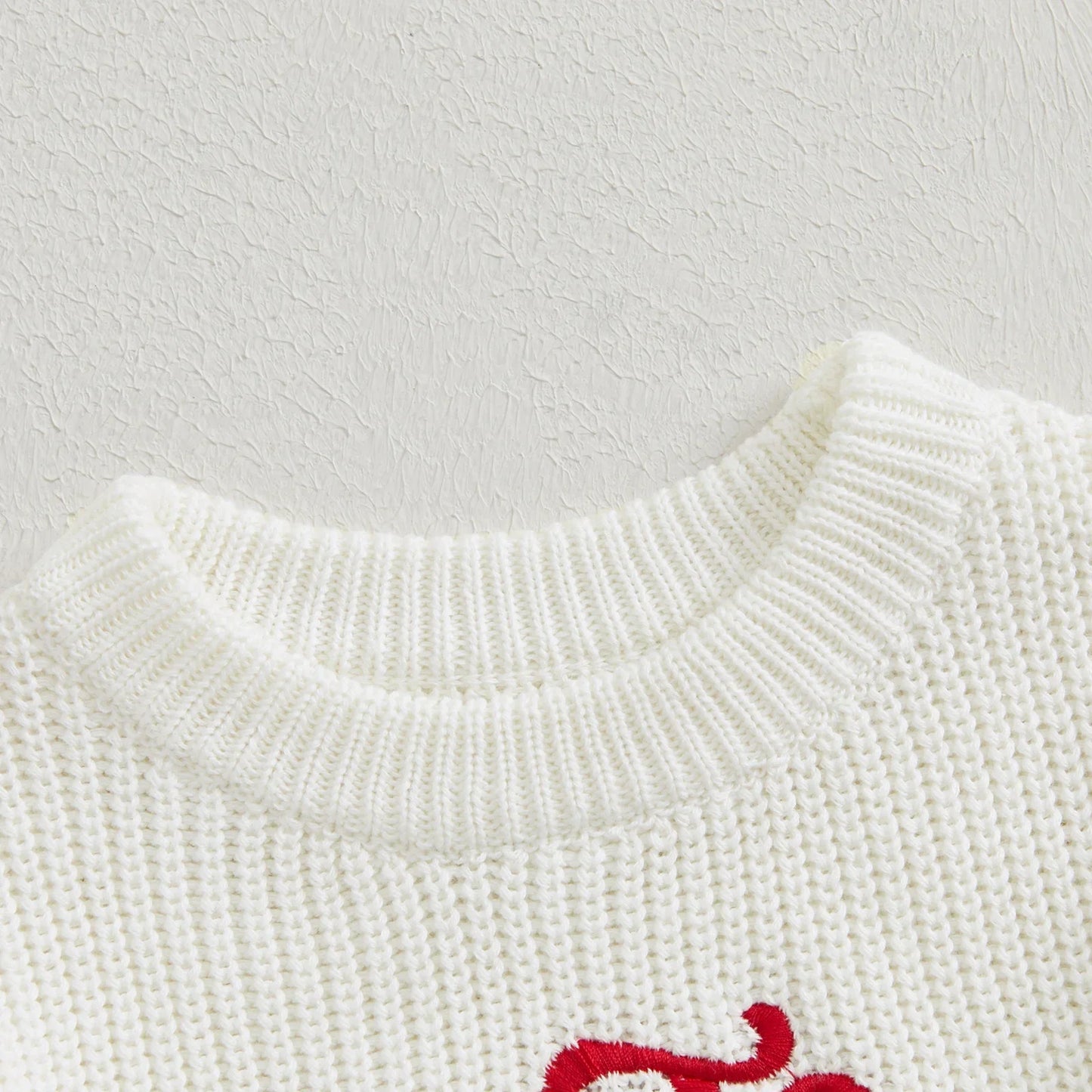 Santa Baby Pullover für Kinder – Festliche Wärme