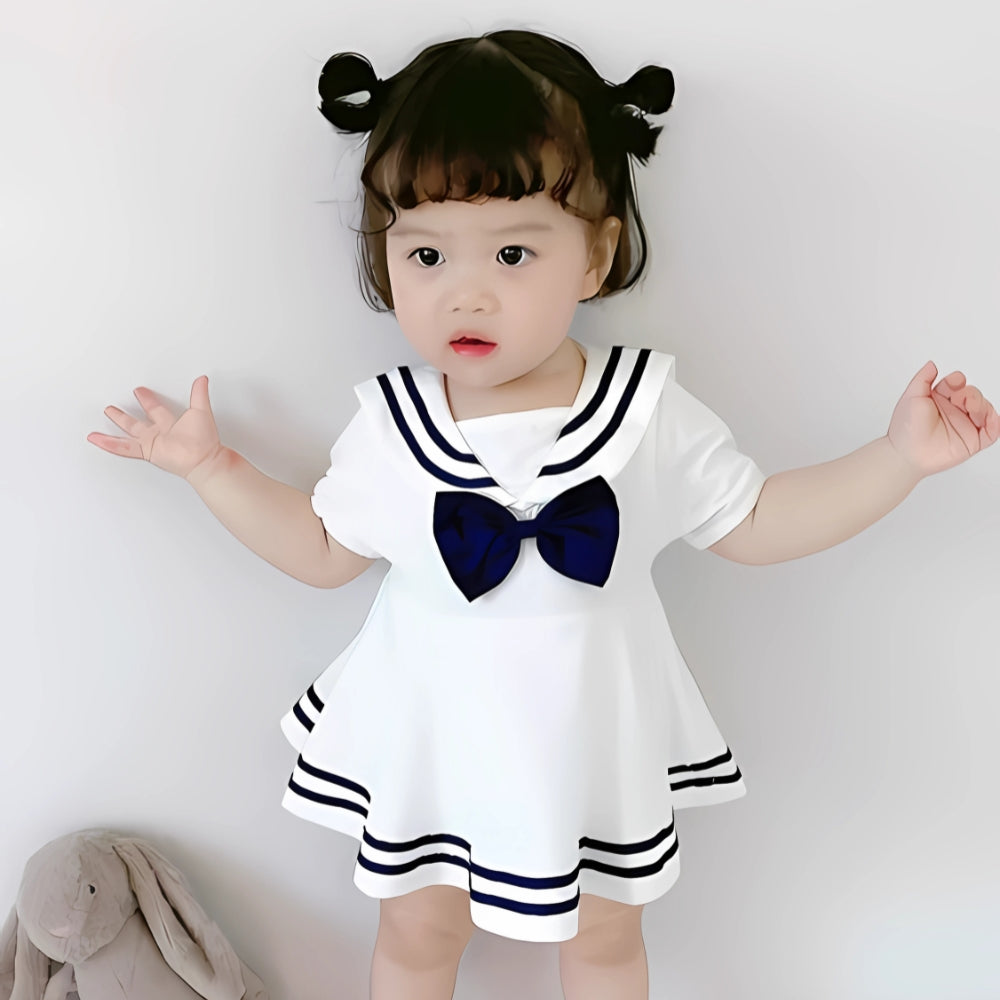 Maritime Babykleid mit Schleife – Süßes und Bequemes Sommerdesign