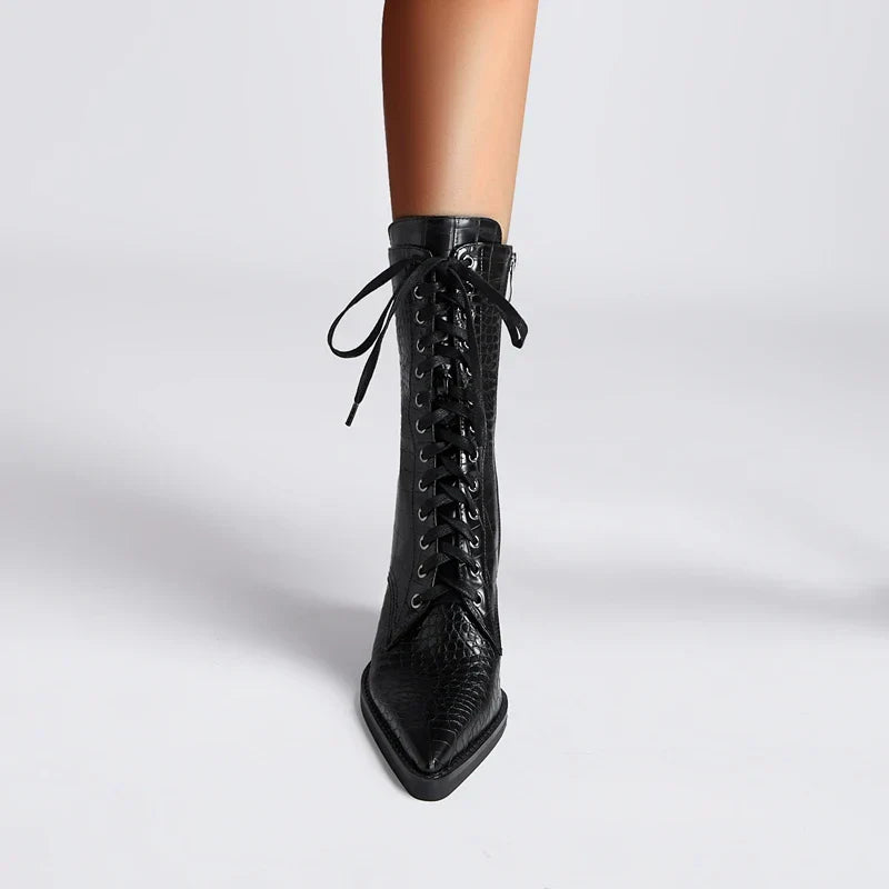 Damen Schnürstiefel mit Krokodilprägung – Western Stil mit Spitze