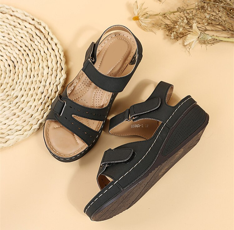 Komfortabel Chic Sandalen – Stylisch und Funktional