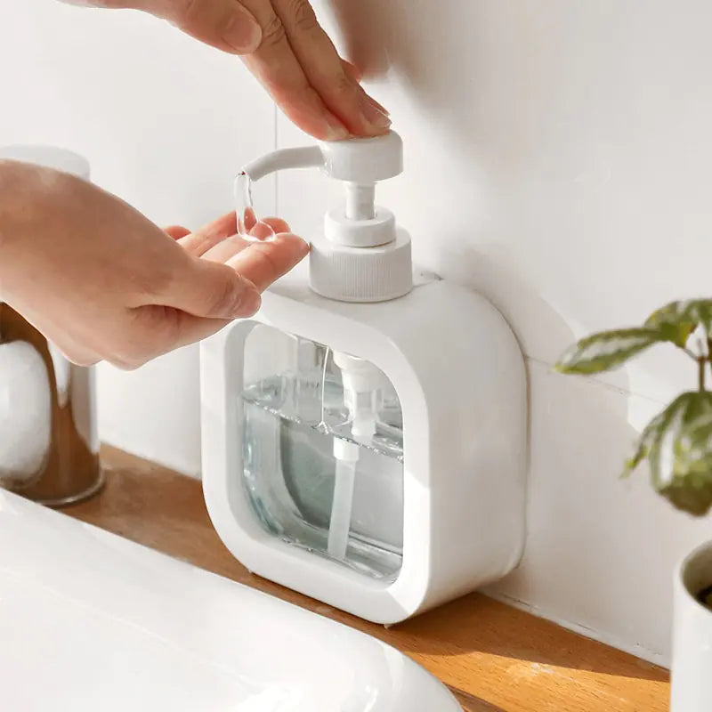 PureClean Seifenspender – Modernes Design, Hygienisch und Funktional