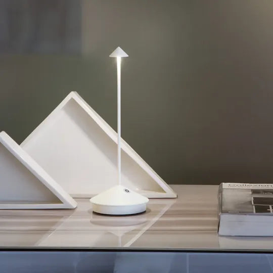 Wiederaufladbare kabellose LED-Lampe – Wasserdicht & Dimmbar