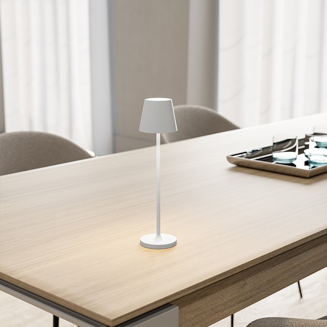 Minimalistische LED-Tischlampe