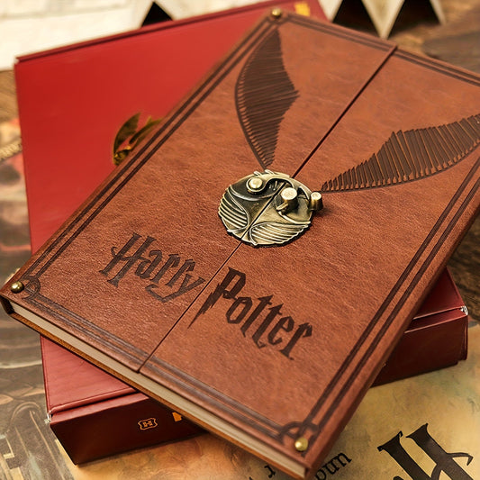 Magisches Hardcover Notizbuch mit Goldener Kugel – Perfekt für Tagebücher und Notizen