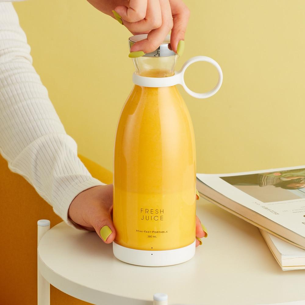 SmoothieGo – Kompakter und Tragbarer Smoothie-Mixer