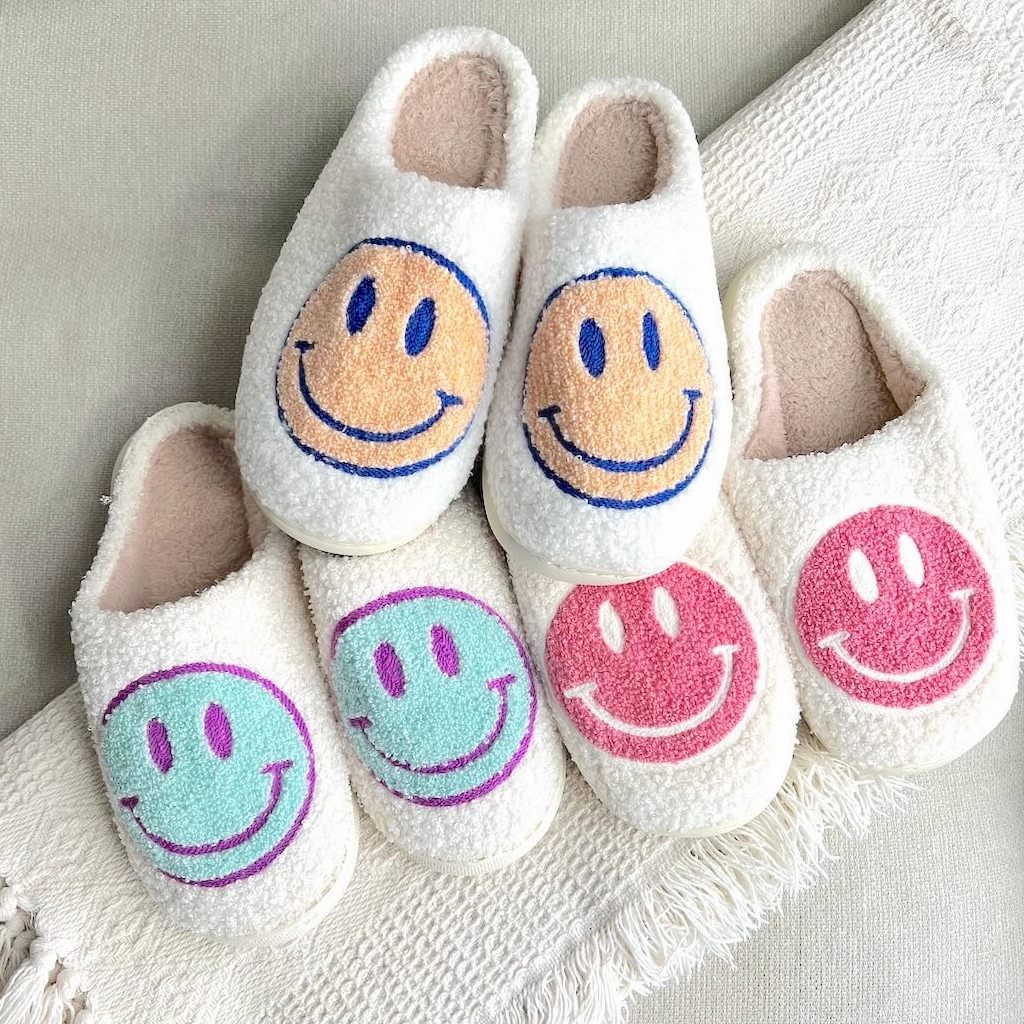 Smiley Comfort Hausschuhe – Für eine fröhliche und warme Atmosphäre