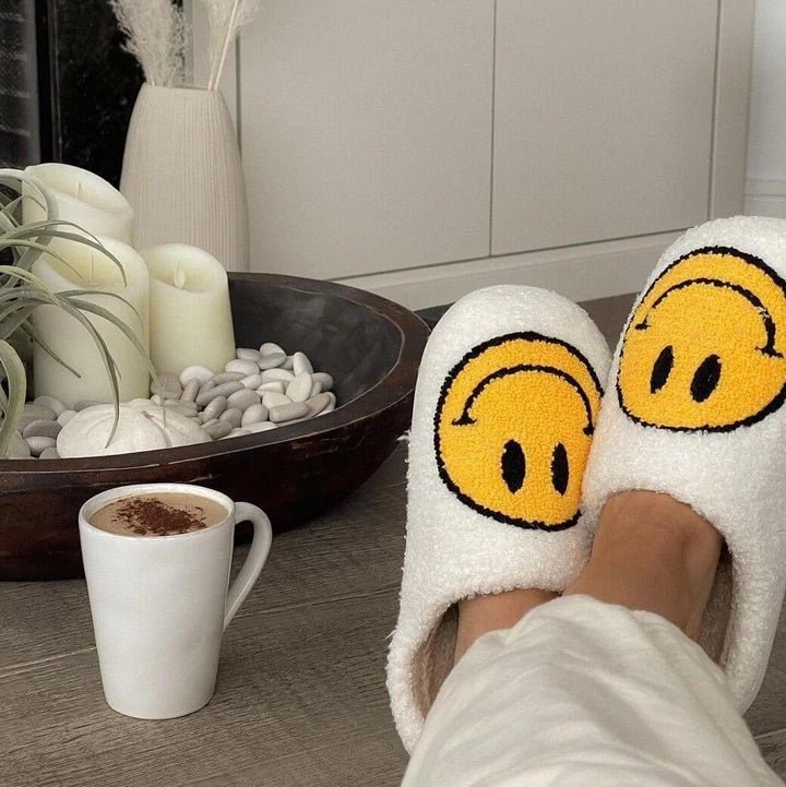 Smiley Comfort Hausschuhe – Für eine fröhliche und warme Atmosphäre