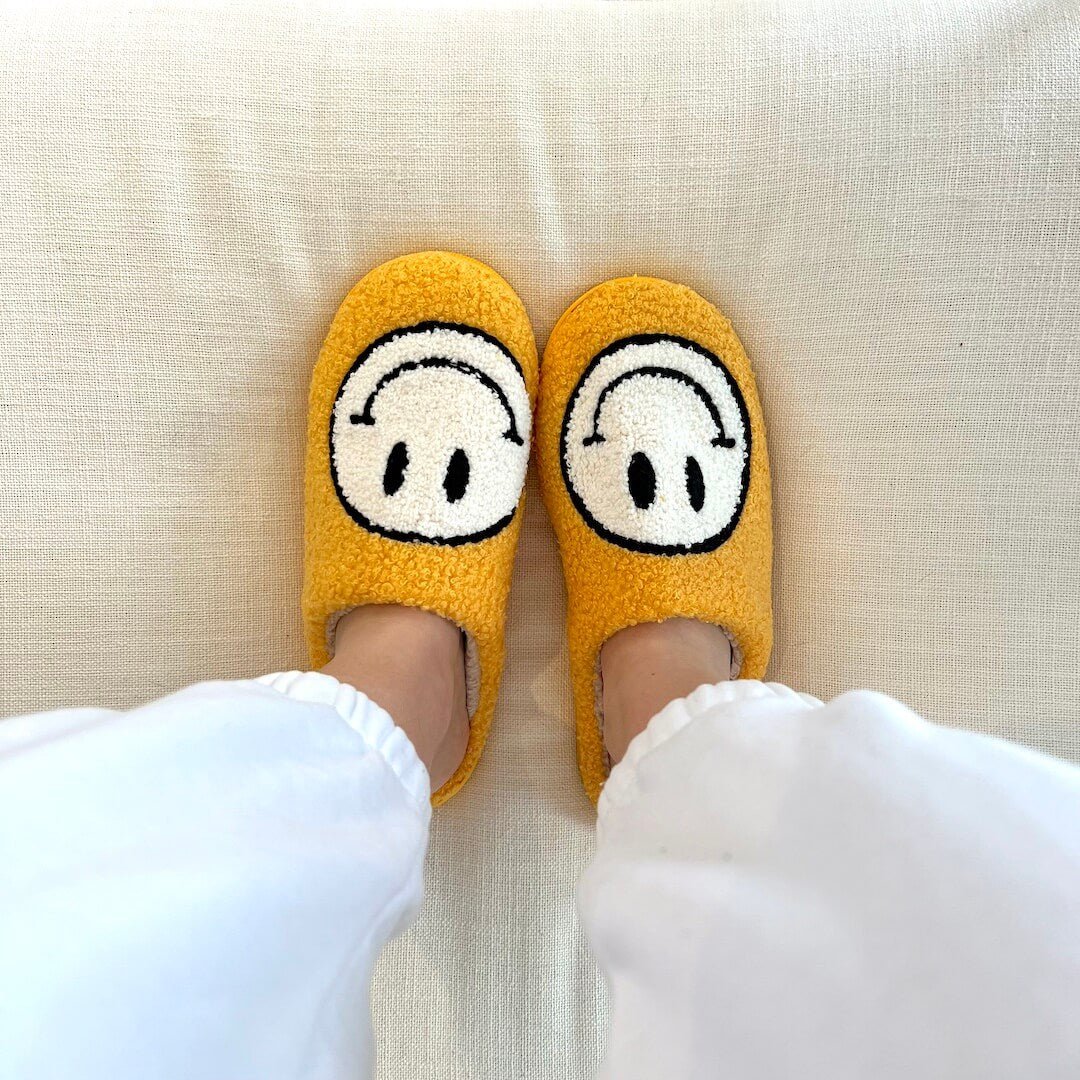 Smiley Comfort Hausschuhe – Für eine fröhliche und warme Atmosphäre
