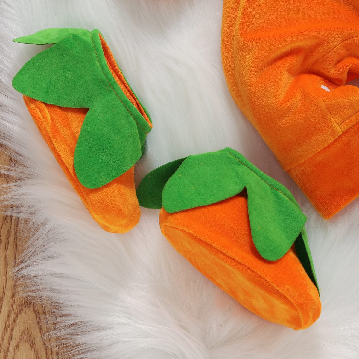 Halloween Kürbis Outfit für Kinder - Niedlicher Jumpsuit mit Mütze und Hausschuhen
