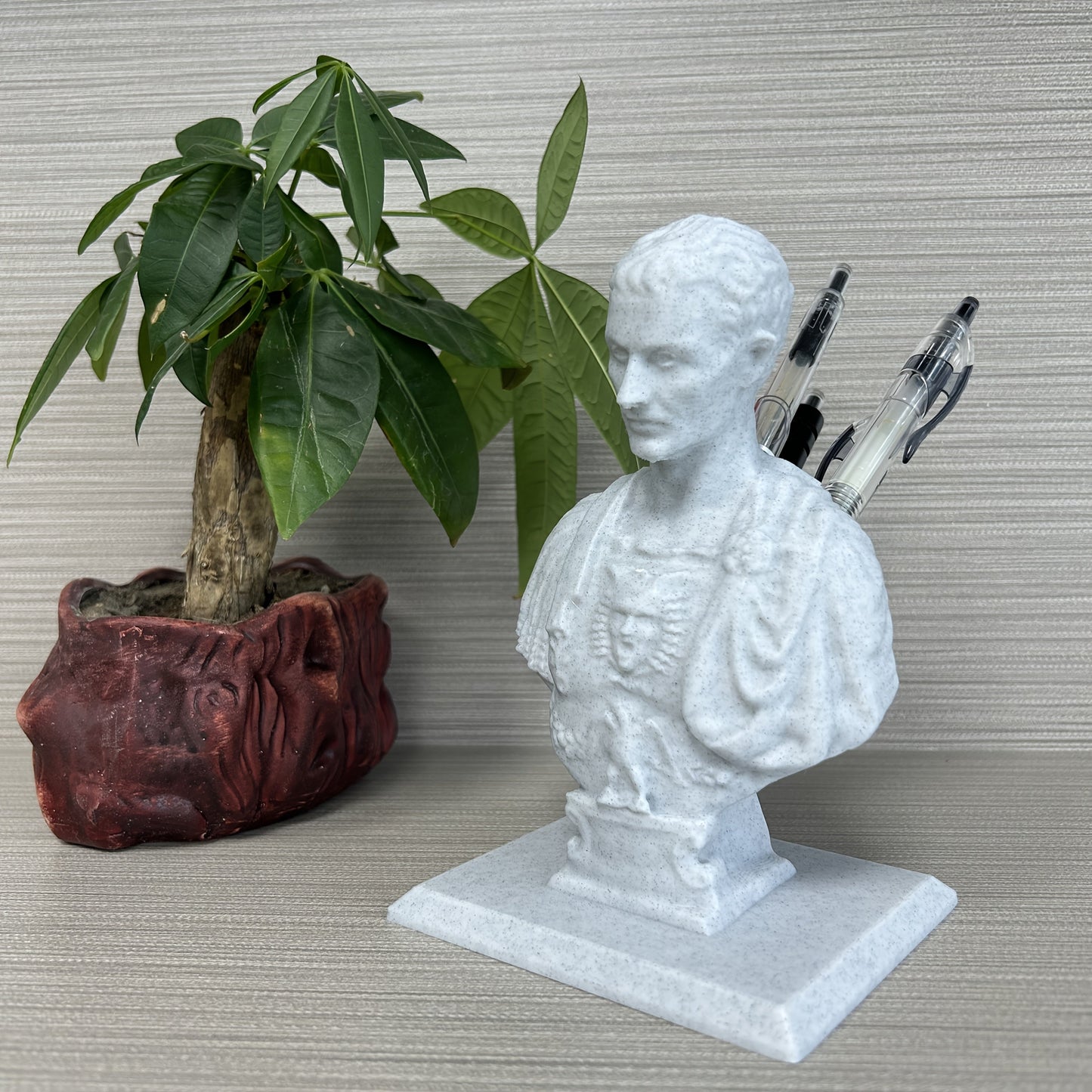 Caesars Feder – Kreativer Julius Caesar Stifthalter