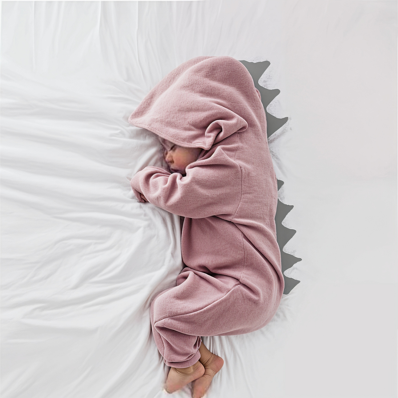DinoBaby Jumpsuit – Weicher Overall mit Kapuze und Verspielten Rückendetails