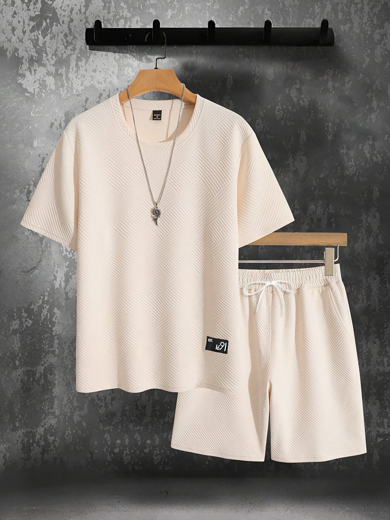 Herren Trendy Jacquard T-Shirt und Shorts Set – Lässig und Sportlich für Warme Tage