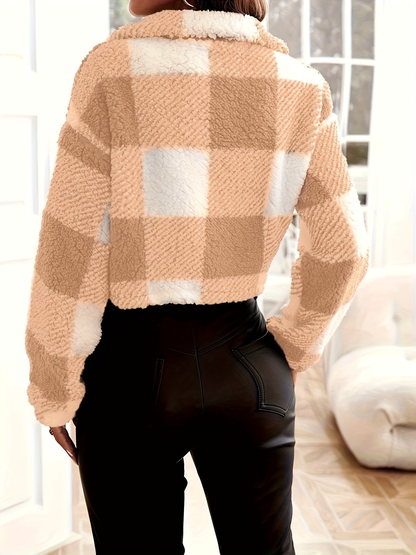 Maya Kariertes Teddy-Jacke – Stilvoll und Komfortabel für Damen