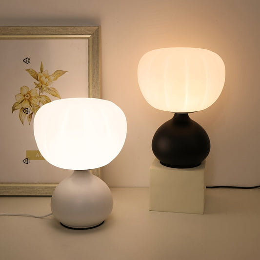 Luftige Balance Lampe – Moderne Atmosphäre für Deinen Raum