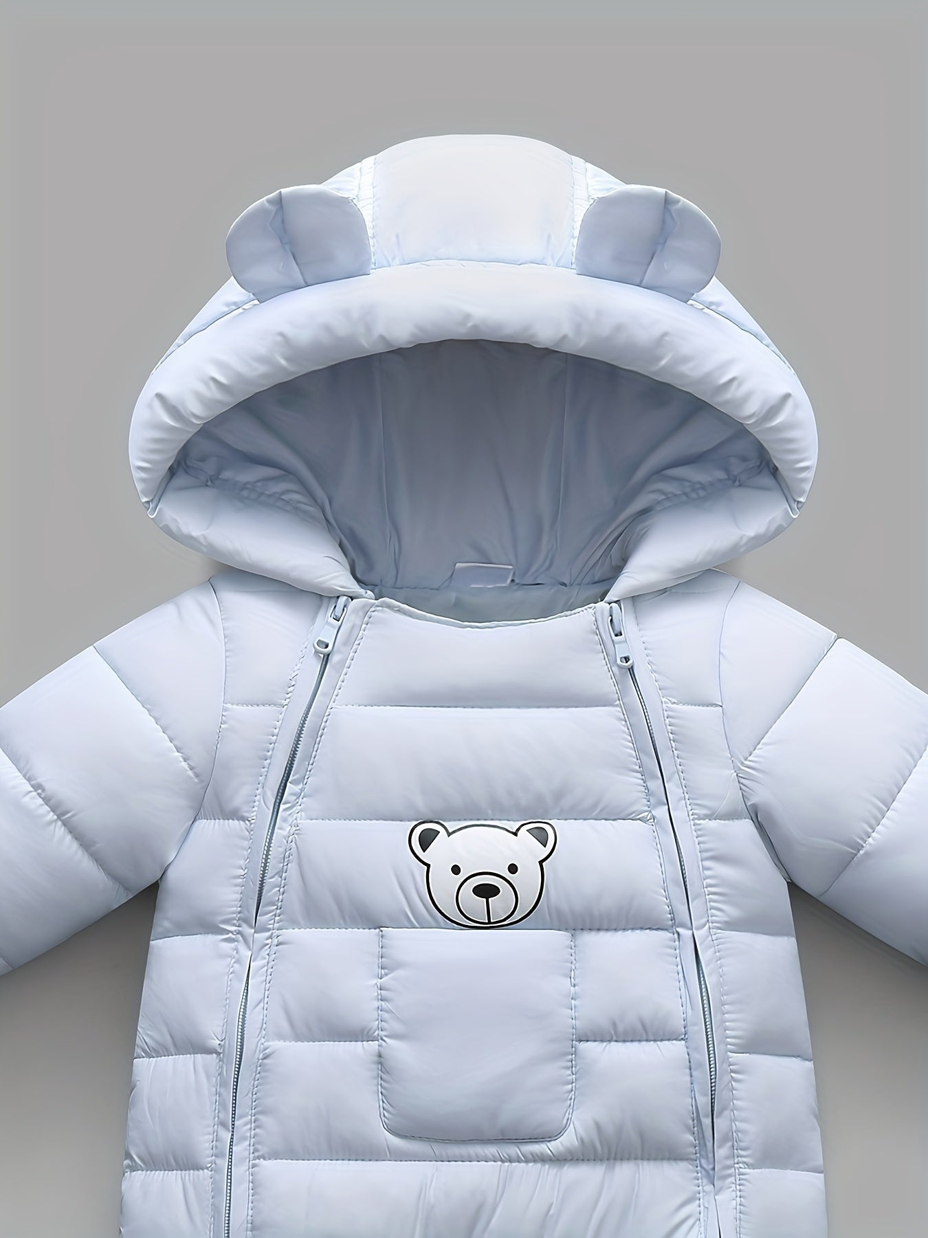 Kuscheliger Baby-Winteroverall – Für warme Winterabenteuer