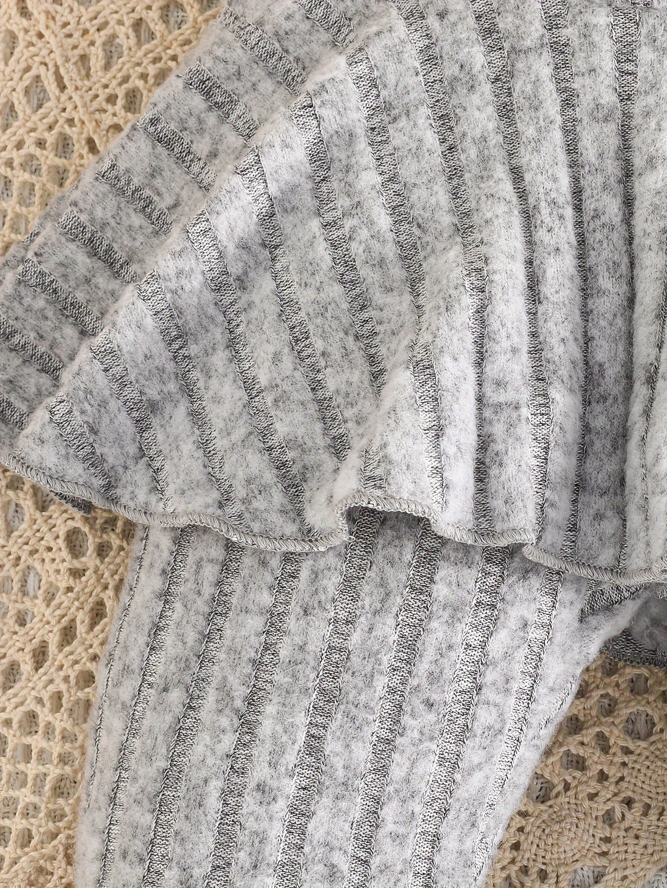 Tess Ripp-Rock und Hosen Set für Baby Mädchen – Lässig und Stylisch für Outdoor-Aktivitäten